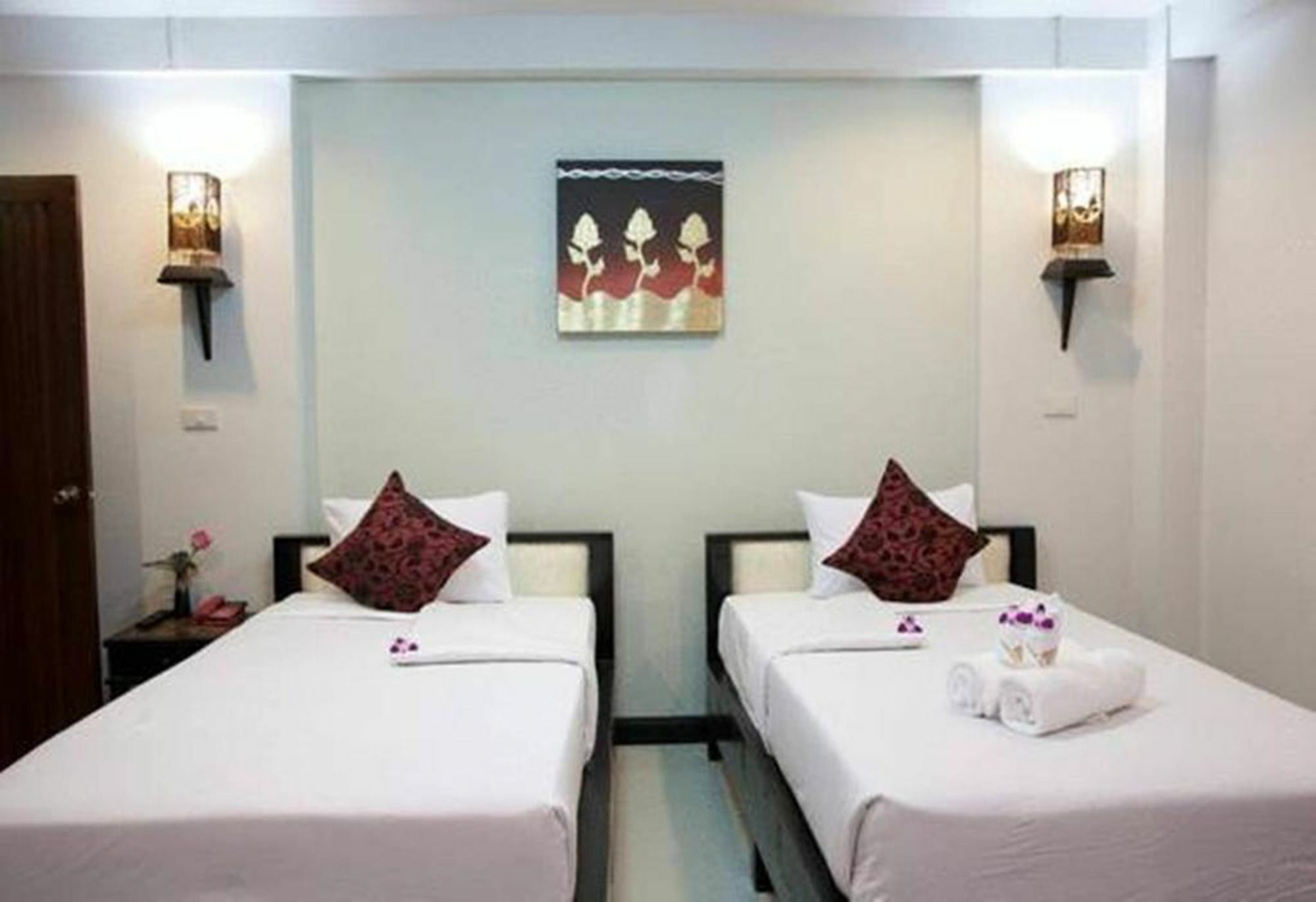 Hotel Spring@Tapae Chiang Mai Exterior foto